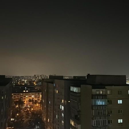 The Moon View Apartment Bucureşti Exterior foto