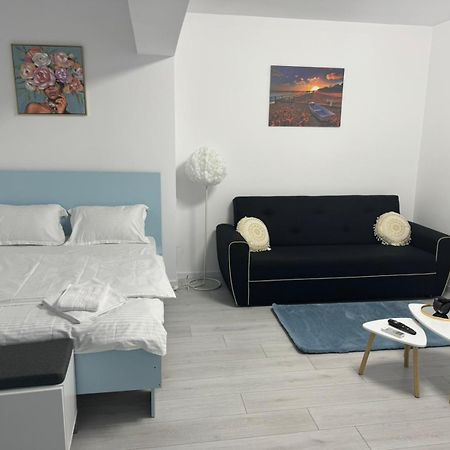 The Moon View Apartment Bucureşti Exterior foto