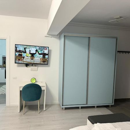 The Moon View Apartment Bucureşti Exterior foto